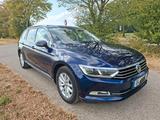 Volkswagen VW Passat Variant 1.5 TSI DSG Business bj 2019 - Volkswagen Passat Variant: Blau
