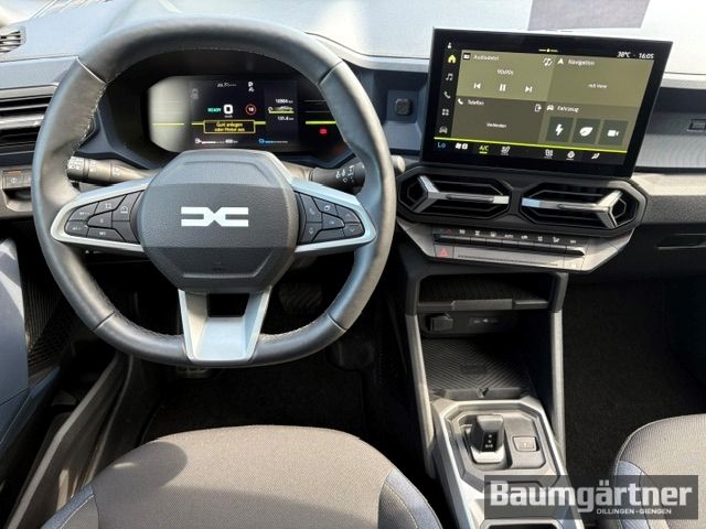 Fahrzeugabbildung Dacia Duster Journey Hybrid 140 E-TECH City-P./Sitzh. - mit KI generiert/bearbeitet