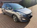 Hyundai i30 blue 1.6 CRDi PASSION mit AHK - Hyundai i30 Passion mit Diesel-Antrieb