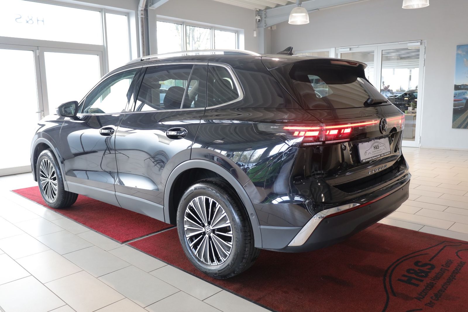 Volkswagen Tiguan 2.0 TDI 4Motion Elegance *PANORAMA*Standh imagem 3