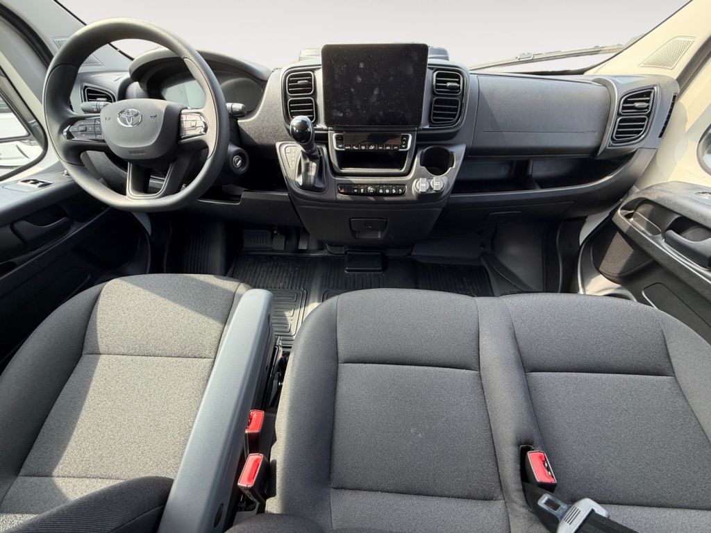 Fahrzeugabbildung Toyota Proace Max 2.2-l-D 35 L3H1 Heavy Work