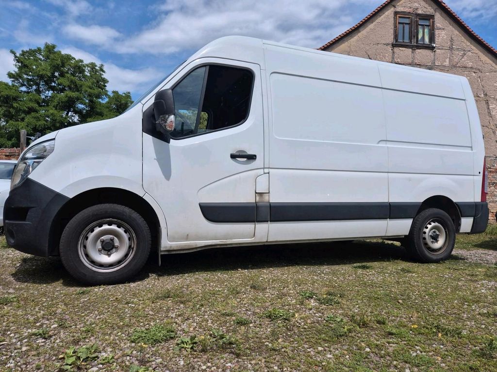 Image of Nissan Interstar