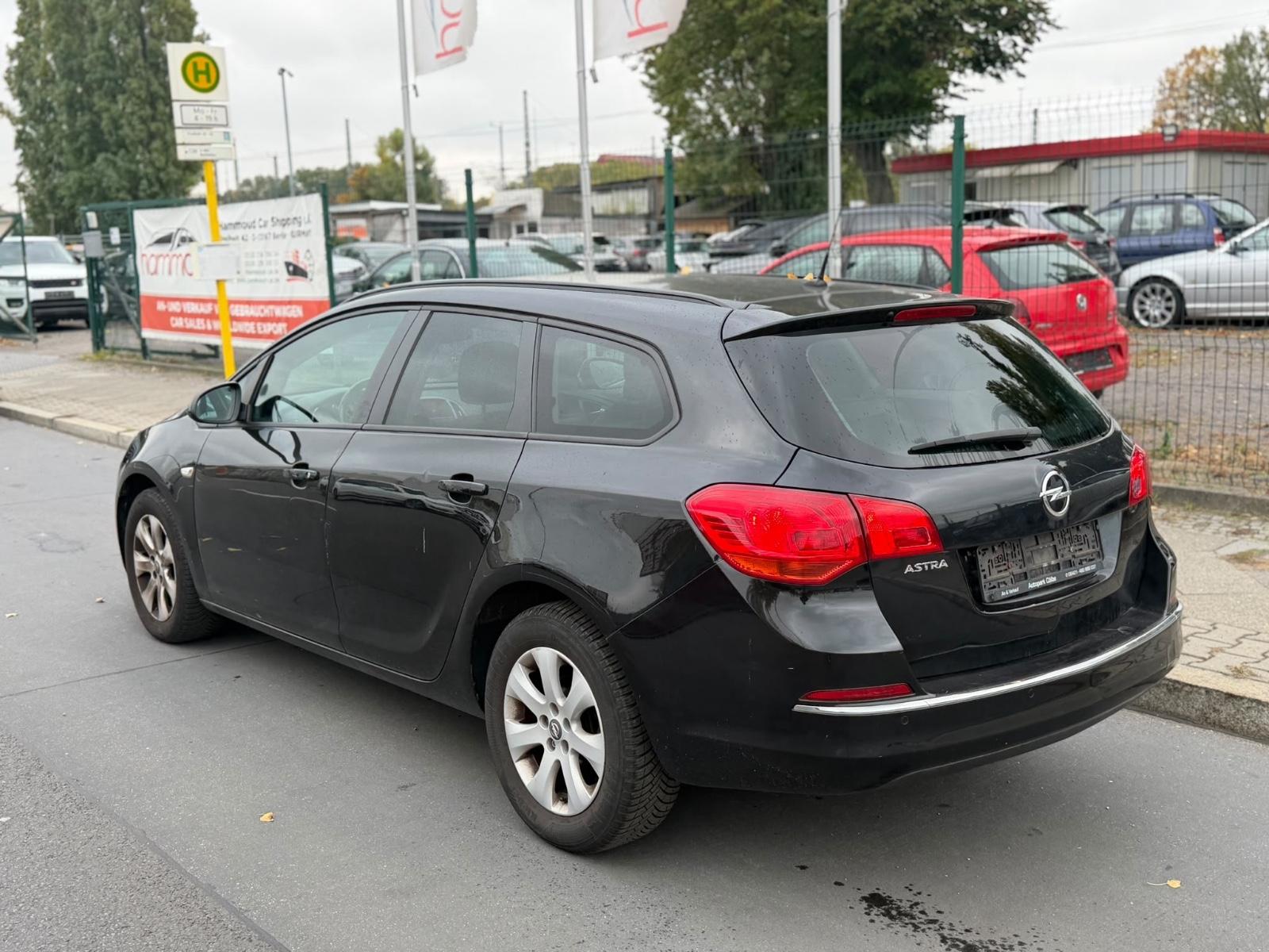 Opel Astra 2015 — photo 6