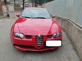 Alfa Romeo 147 3.2i V6 24V cat 3 porte GTA - Alfa Romeo 147 aus 2004