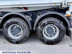 Iveco X-Way AD300X50Z HR OFF
