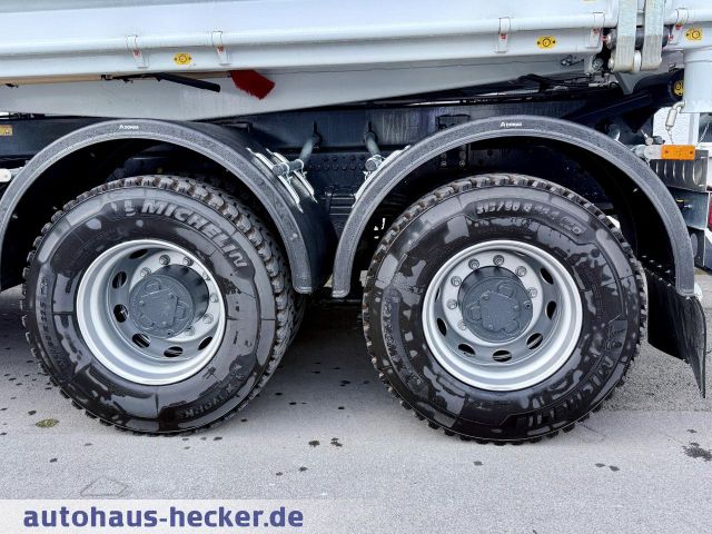 Iveco X-Way AD300X50Z HR OFF