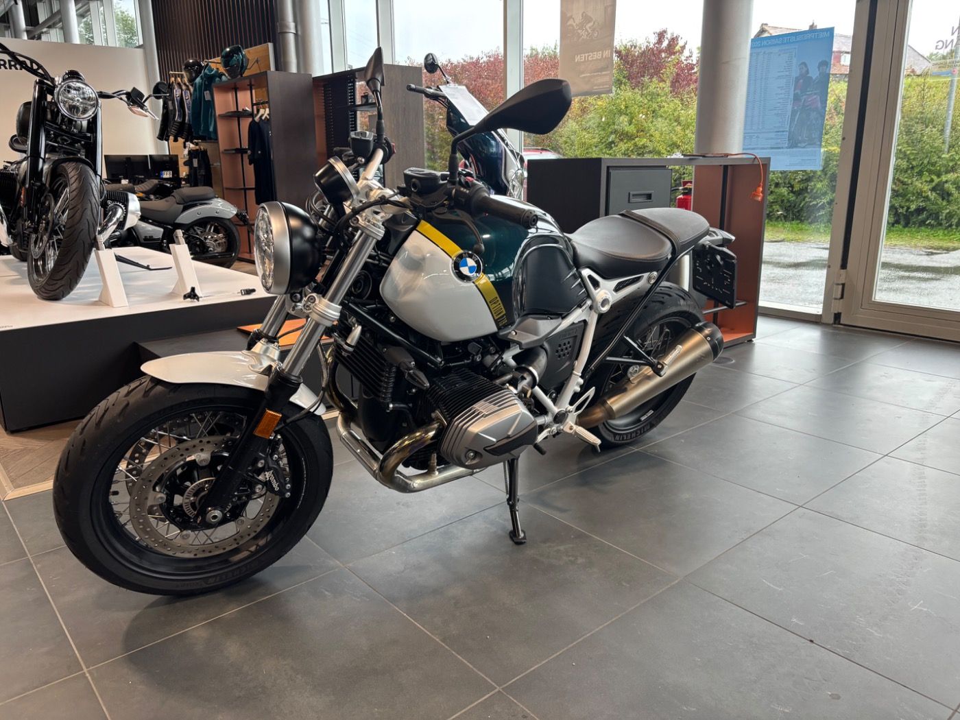 Fahrzeugabbildung BMW R nine T Pure Option 719
