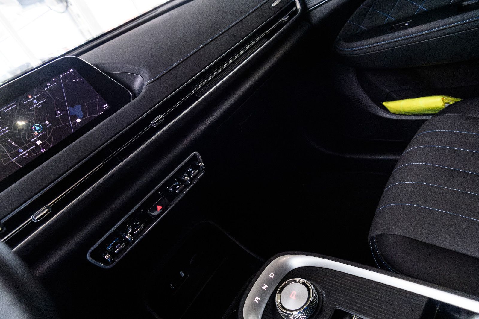 Fahrzeugabbildung GWM Ora 03 400 Pro *Wäpu *Bicolor *Allwetter