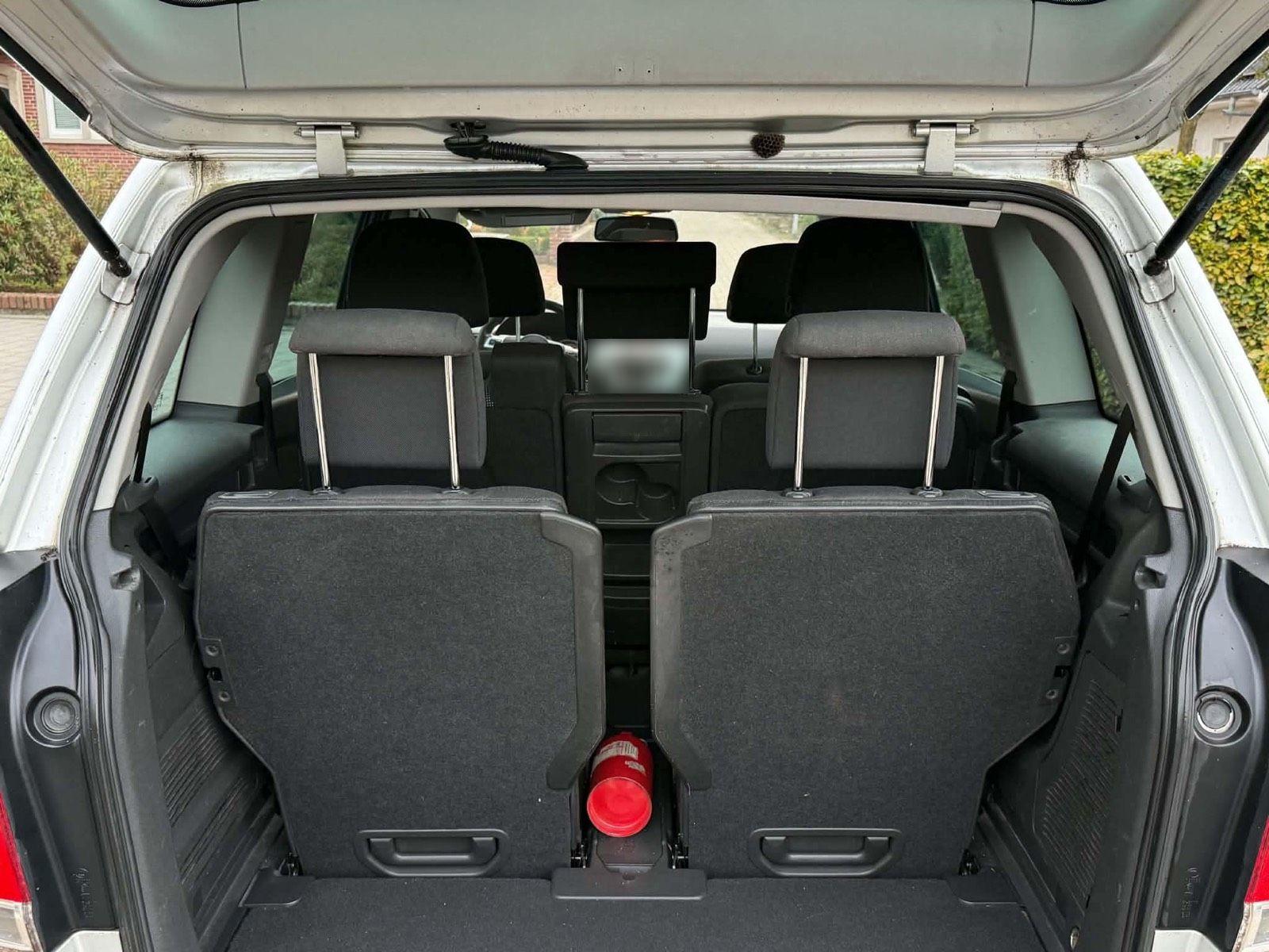 Opel Zafira 2009 — photo 8