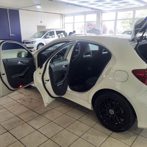 MERCEDES-BENZ Mercedes A180d Automatik Panorama Kamera LED Alc