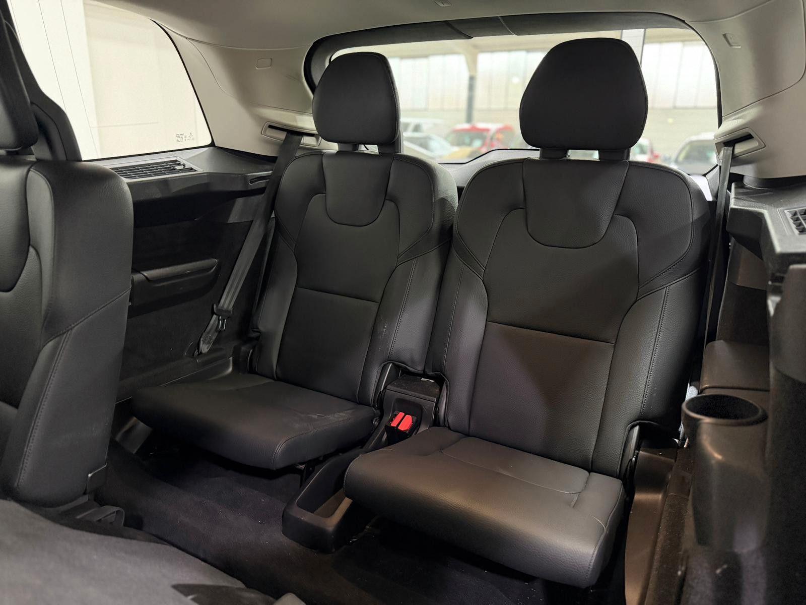 Volvo XC90 T8 Plug-In Hybrid AWD 1.Hand|7 Sitze|Leder