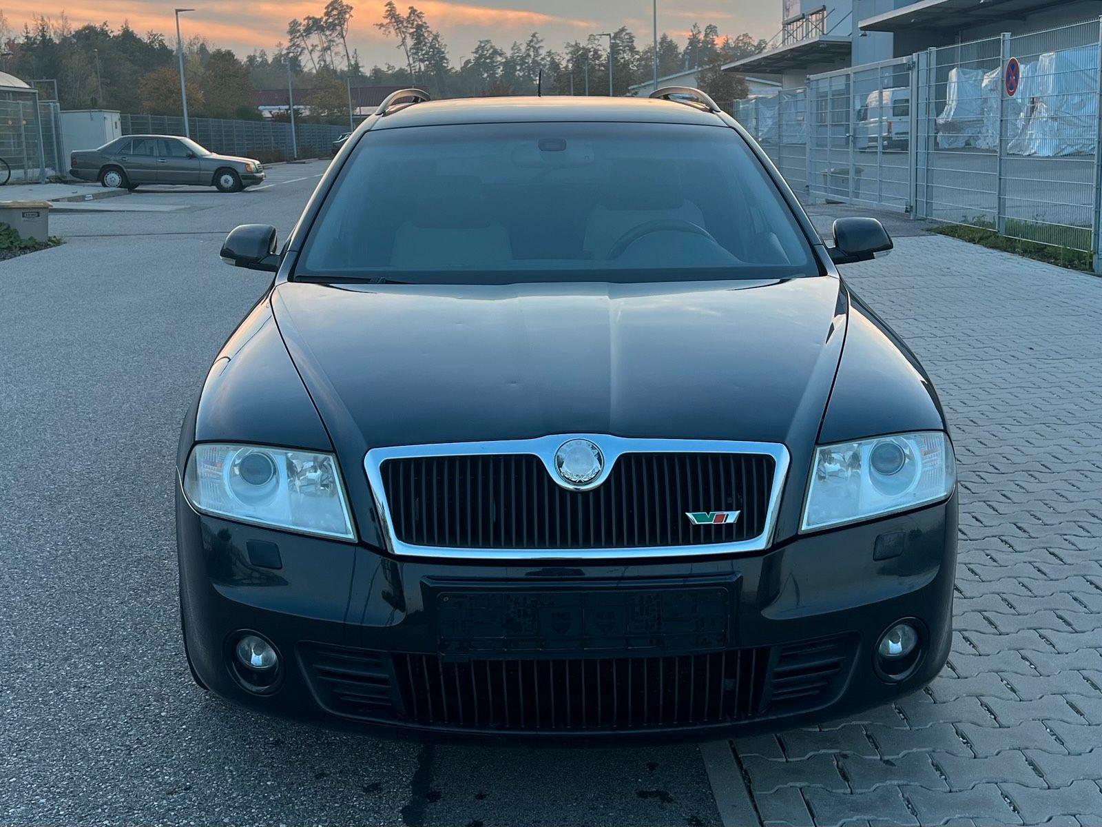 Skoda Octavia 2008 — interior