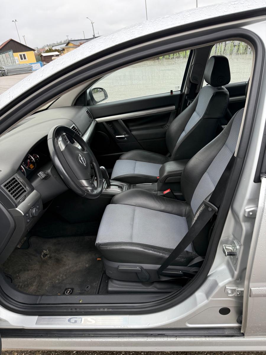 Opel Vectra 2004 — photo 6