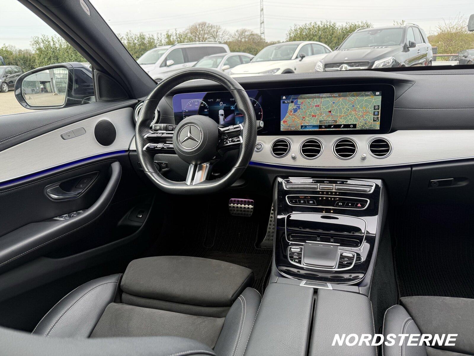 Mercedes-Benz E 220 d T AMG-LINE+DISTRONIC+MULTIBEAM+SHD+WIDE