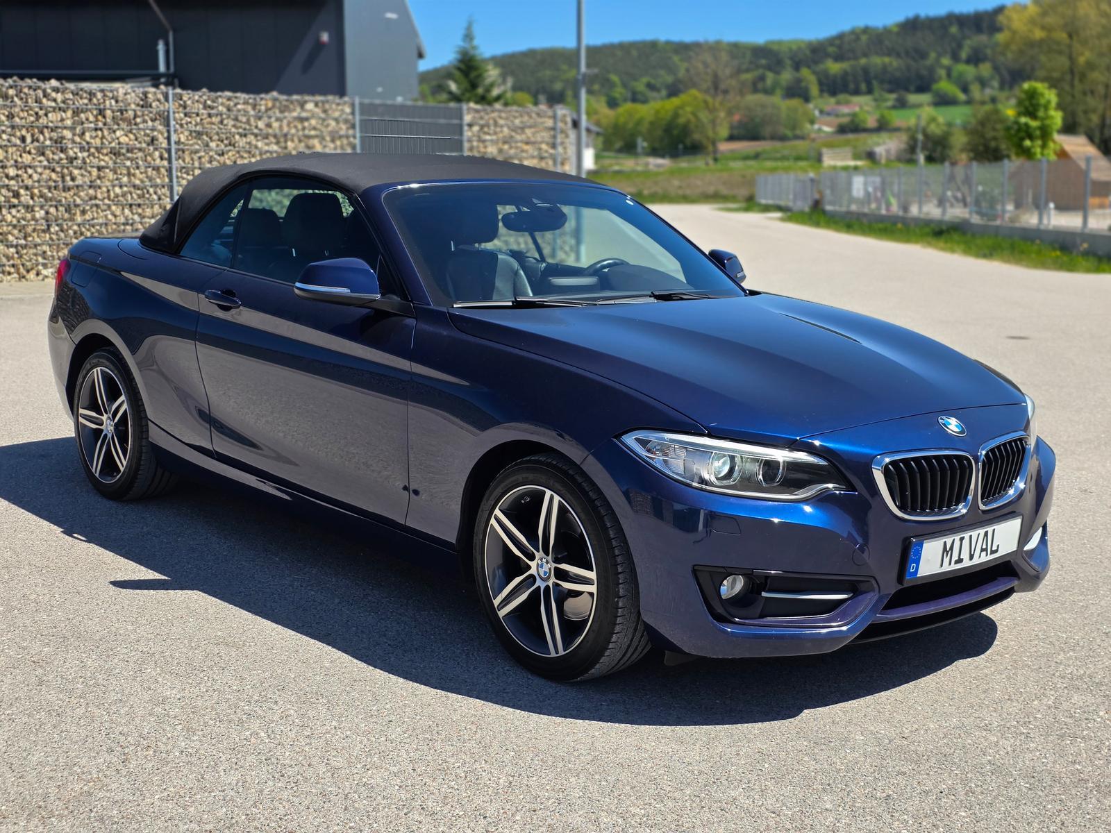 BMW 220i Cabrio Sport Line/Bi-Xenon/NaviTempomat