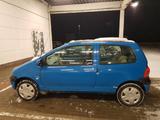 Renault Twingo, erst 95000 km, 2 Jahre TÜV... - gebrauchte Renault Twingo aus dem Jahr 2003