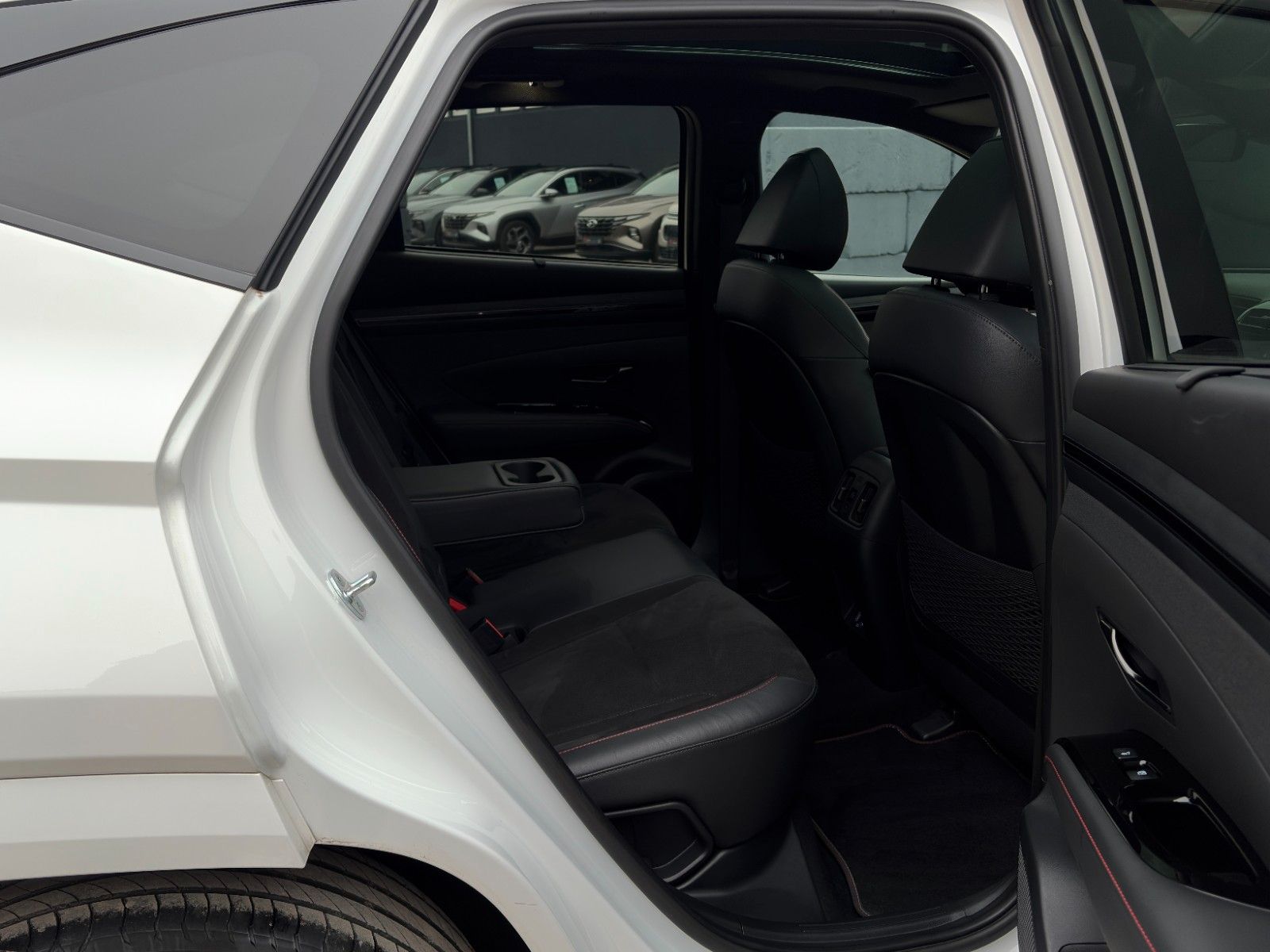 Fahrzeugabbildung Hyundai Tucson 1.6 T-GDI N-Line PHEV 4WD 360° ACC LHZ