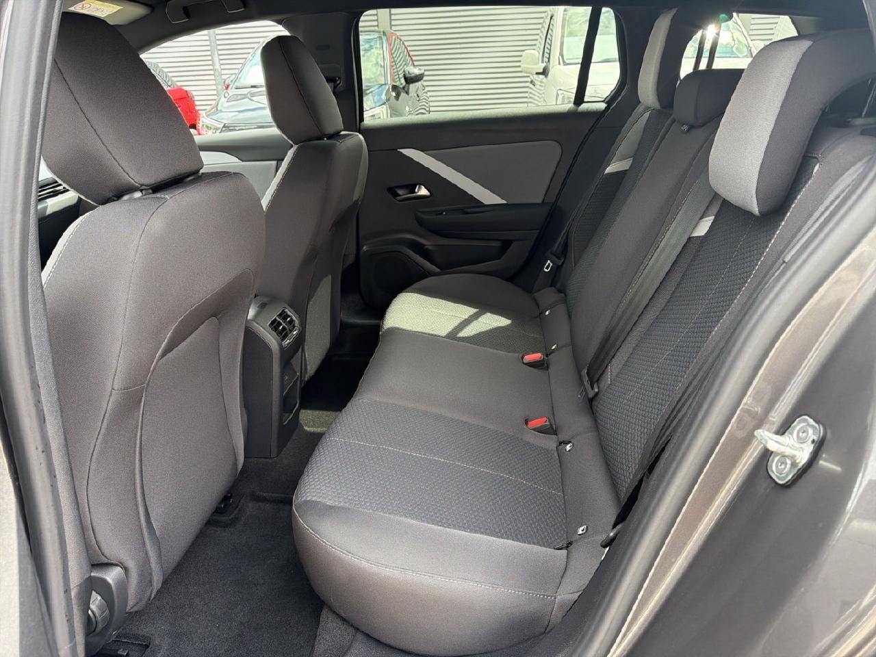 Fahrzeugabbildung Opel Astra L Sports Tourer Edition