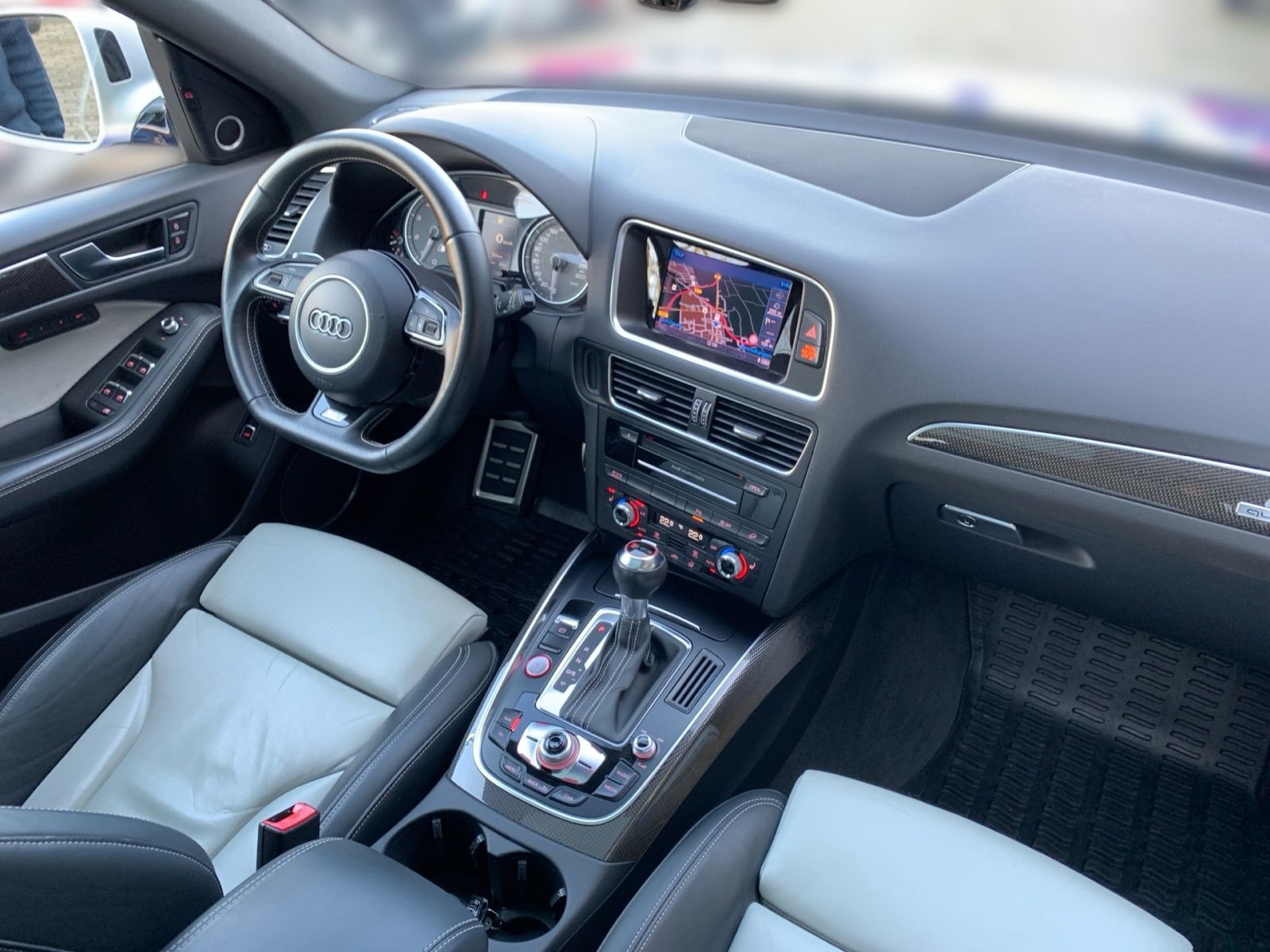 Fahrzeugabbildung Audi SQ5 3.0 TSFI quattro Automatik