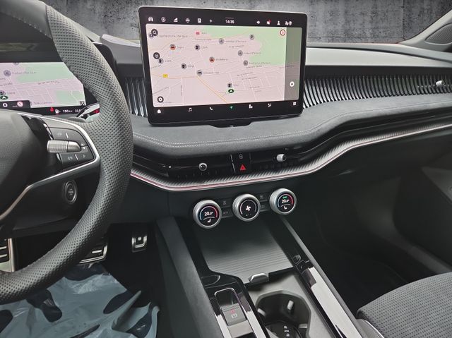 Superb Combi 2.0 TSI 150kW DSG Sportline AHK