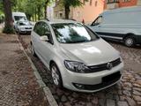 Volkswagen  Volkswagen Golf Plus - Kombilimousine -... - VW Golf Plus Gebrauchtwagen in Berlin