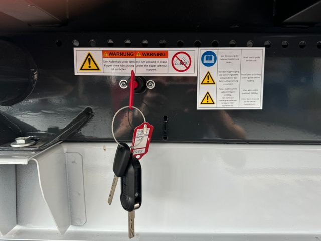 PEUGEOT Boxer 435 L4 HDi 165 3-Seiten-Kipper Werkzeugbox