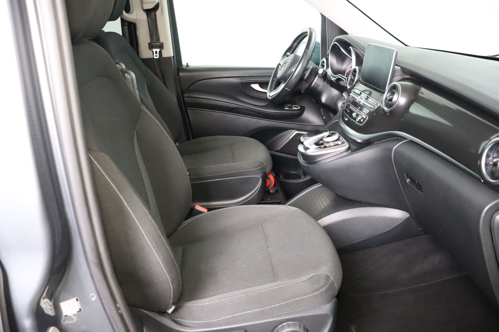 Fahrzeugabbildung Mercedes-Benz V 250 d lang 4-Matic * PDC * Navi * SHZ