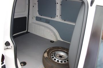 Volkswagen Caddy - 11