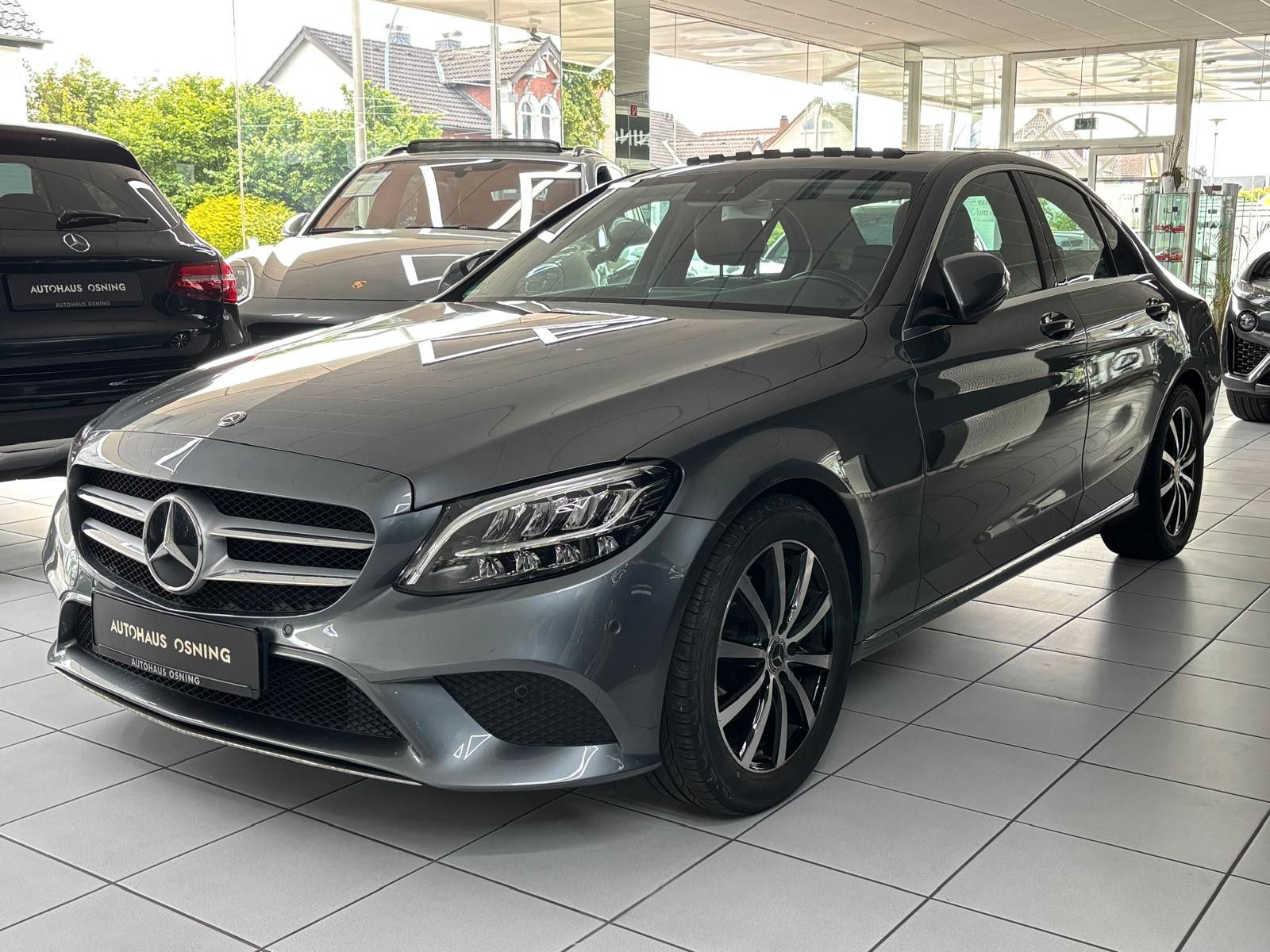Mercedes-Benz C 220D AMBIENTE NAVI CARPLAY KAM SCHIEBEDACH foto 3