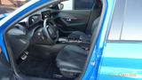 Peugeot e-208 136 GT - Peugeot e-208 mit Panoramadach