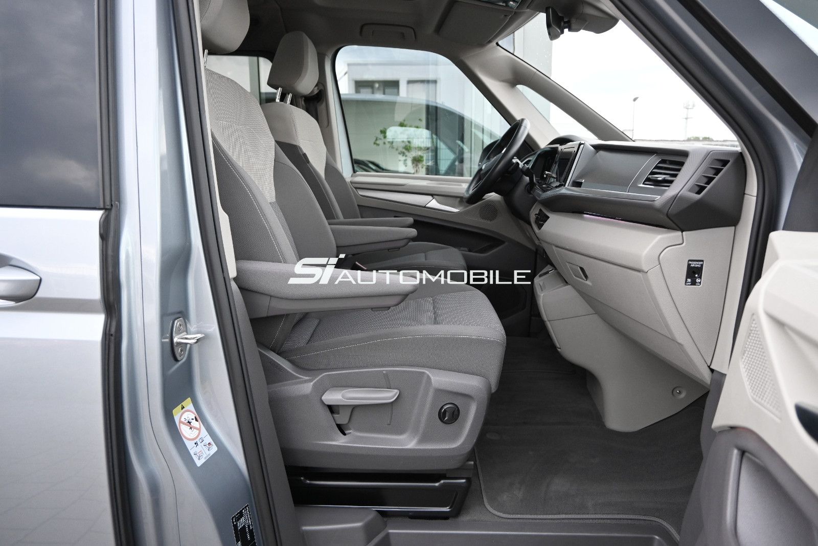 Fahrzeugabbildung Volkswagen T7 Multivan 2.0 TSI DSG °ACC°AHK°HUD°PANO°STHZG°