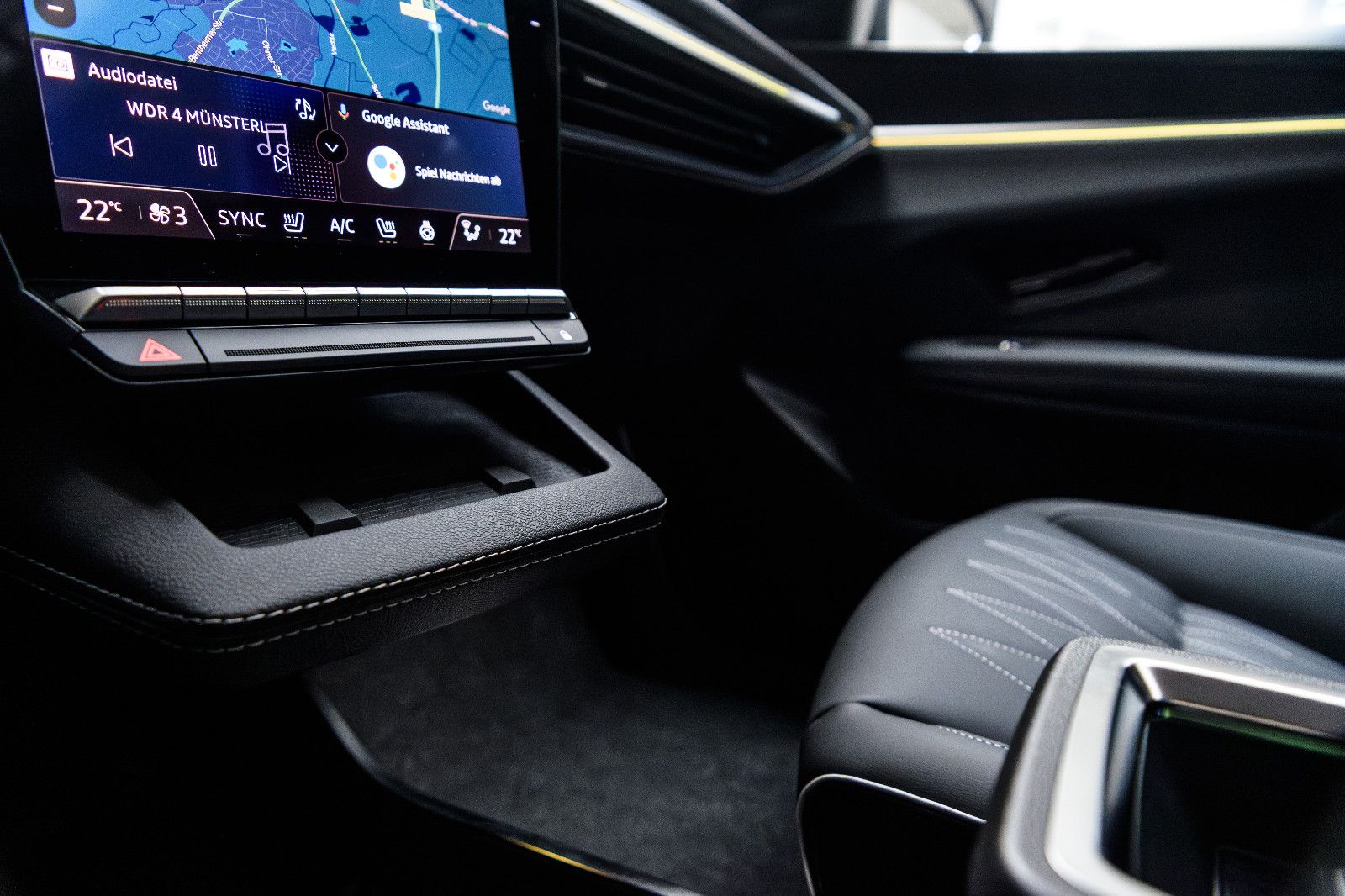 Fahrzeugabbildung Mitsubishi Eclipse Cross Luxury *22KW Laden