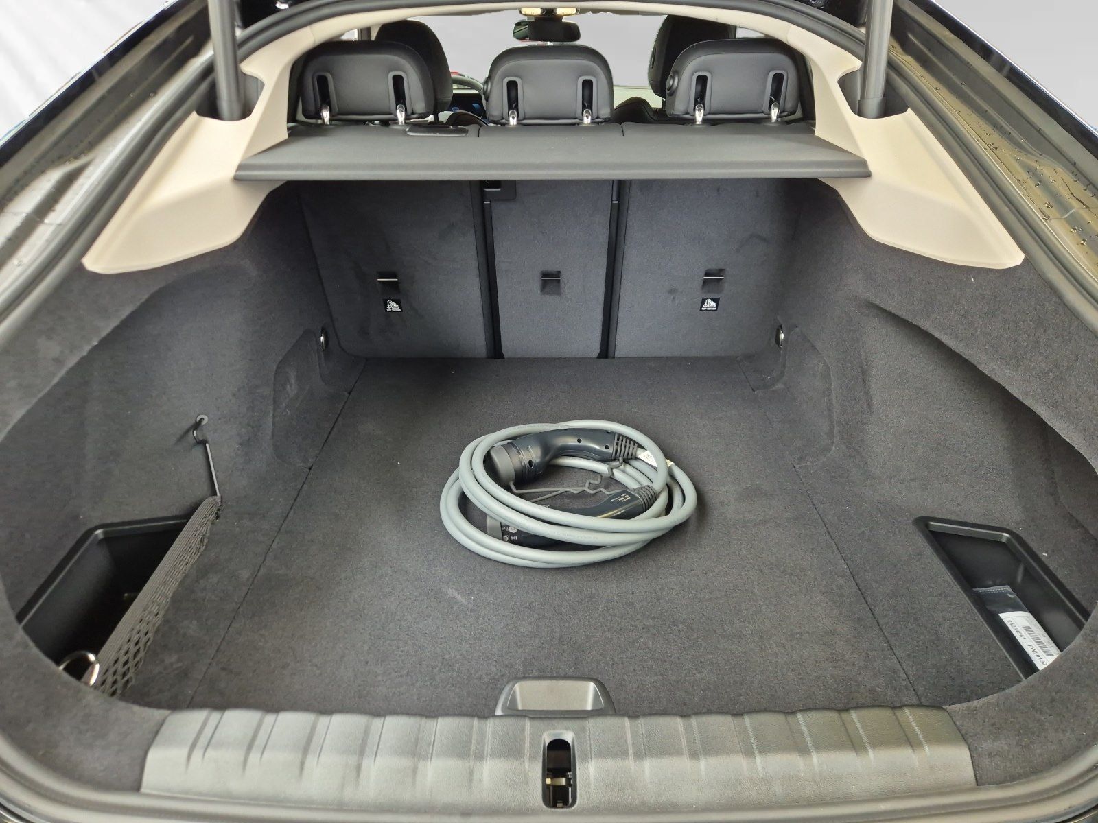 BMW i4 - Bild 16