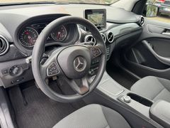 MERCEDES-BENZ B 200d Autom.*XENON*NAVI* MERCEDES-BENZ B 200d Autom.*XENON*NAVI*