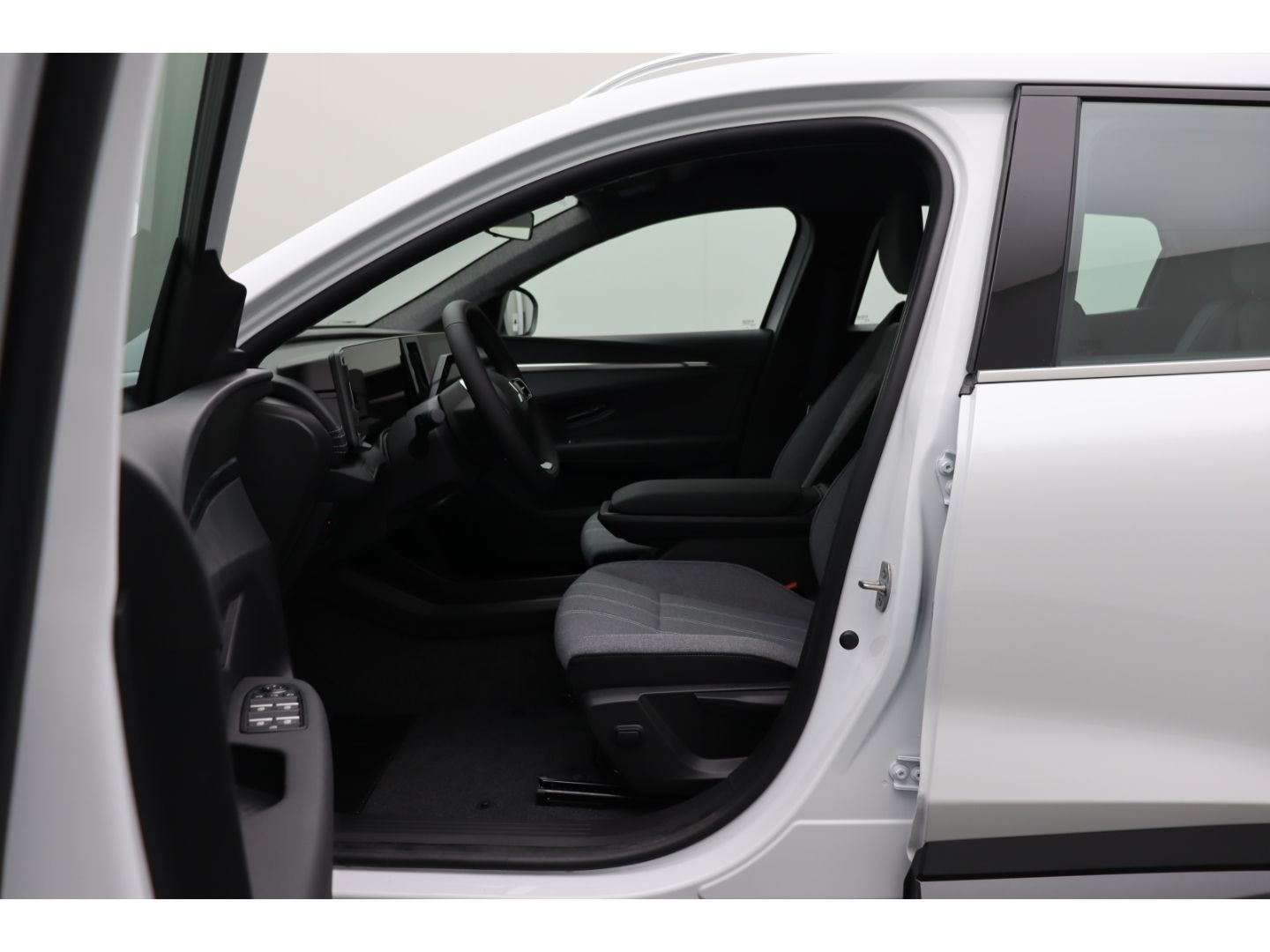 Fahrzeugabbildung Mitsubishi Eclipse Cross Diamant Plus 11 KW ACC LED SHZ