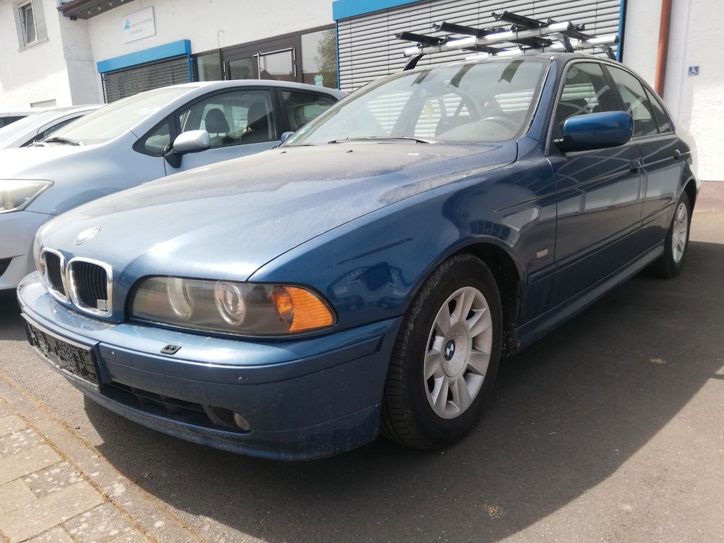 BMW 520