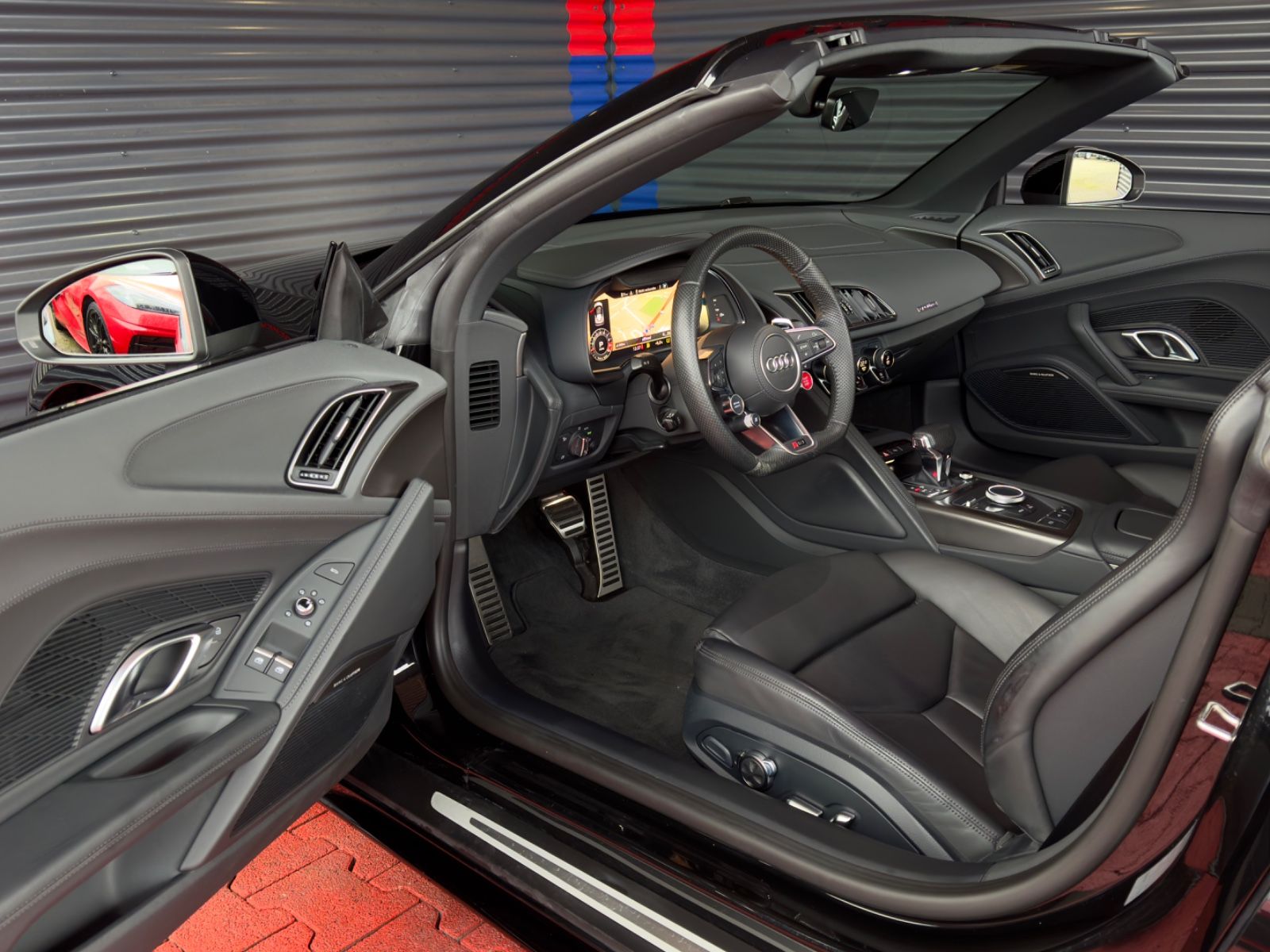 Fahrzeugabbildung Audi R8 Spyder 5.2 FSI quattro CERAMIC B&O Matrix 20"