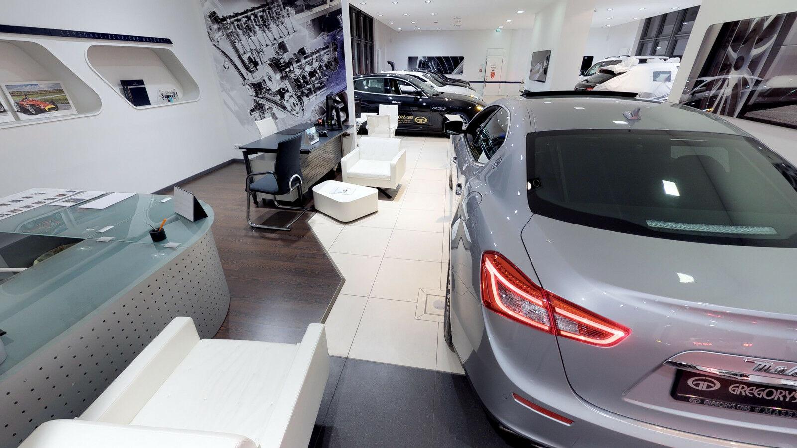showroom-image-bottom
