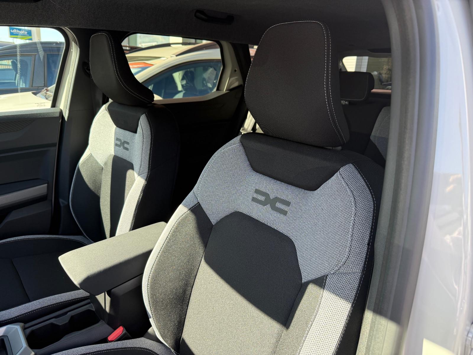 Dacia Duster Hybrid 155 Journey Winter Plus Nav SOFORT