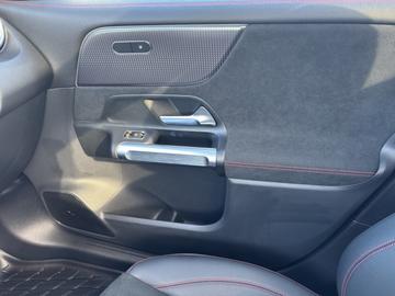 صورة مصغرة 14 لـ 2022 Mercedes-BENZ EQB