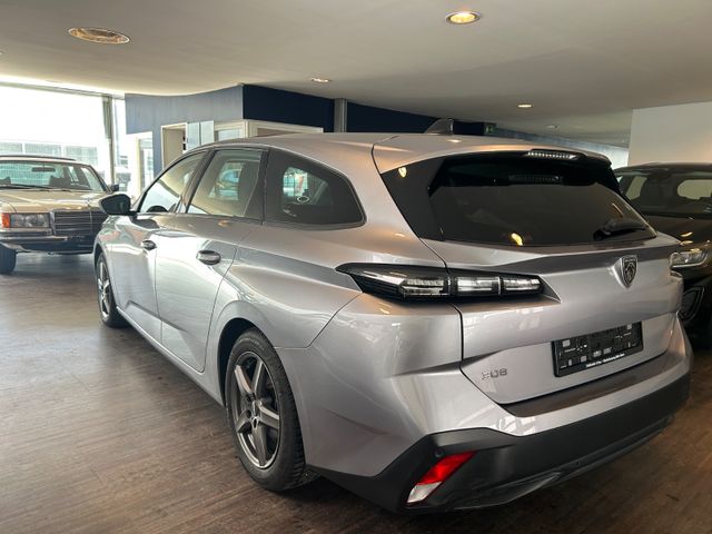 Fahrzeugabbildung Peugeot 308 SW Active Pack Automatikgetriebe