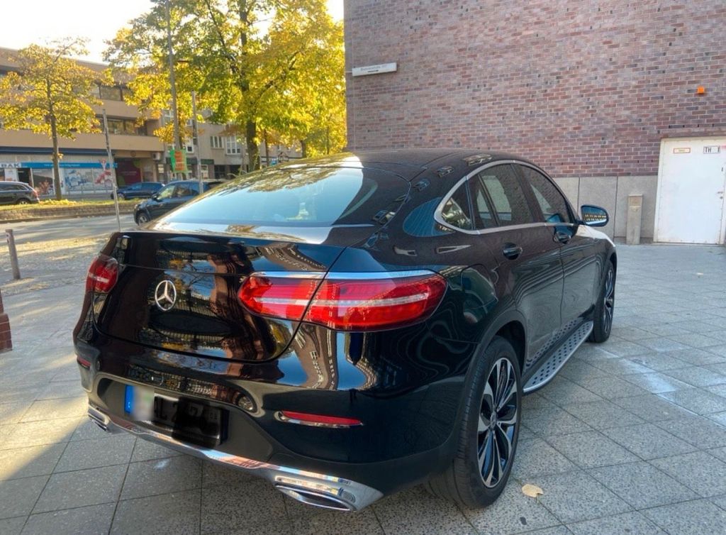 Image of Mercedes-Benz GLC 250