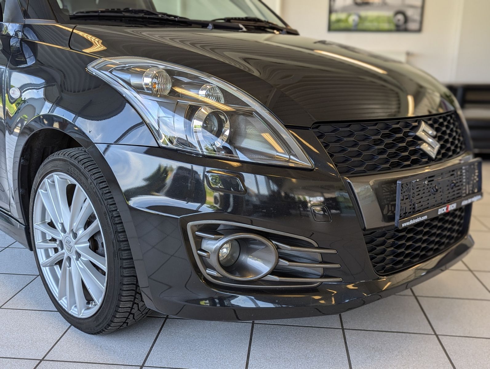 SUZUKI Swift 1.6 Sport 1.Hand Klima Bi-Xenon Tempomat - Image 9