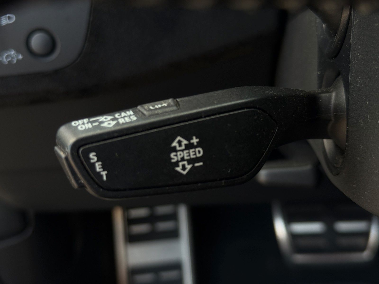 Fahrzeugabbildung Audi A4 Avant Quattro 3.0 TDI *3x S-Line*Pano*B&O*