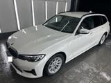 BMW 318dA Touring/HuD, 360, ACC, LiveConnectedDrive - BMW 318 von privat
