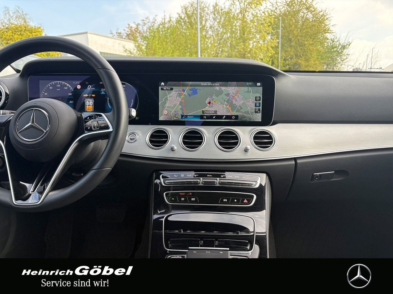 Fahrzeugabbildung Mercedes-Benz E 220 T d AVANTGARDE*CARPLAY*TOTWINKEL*AMBIENTE