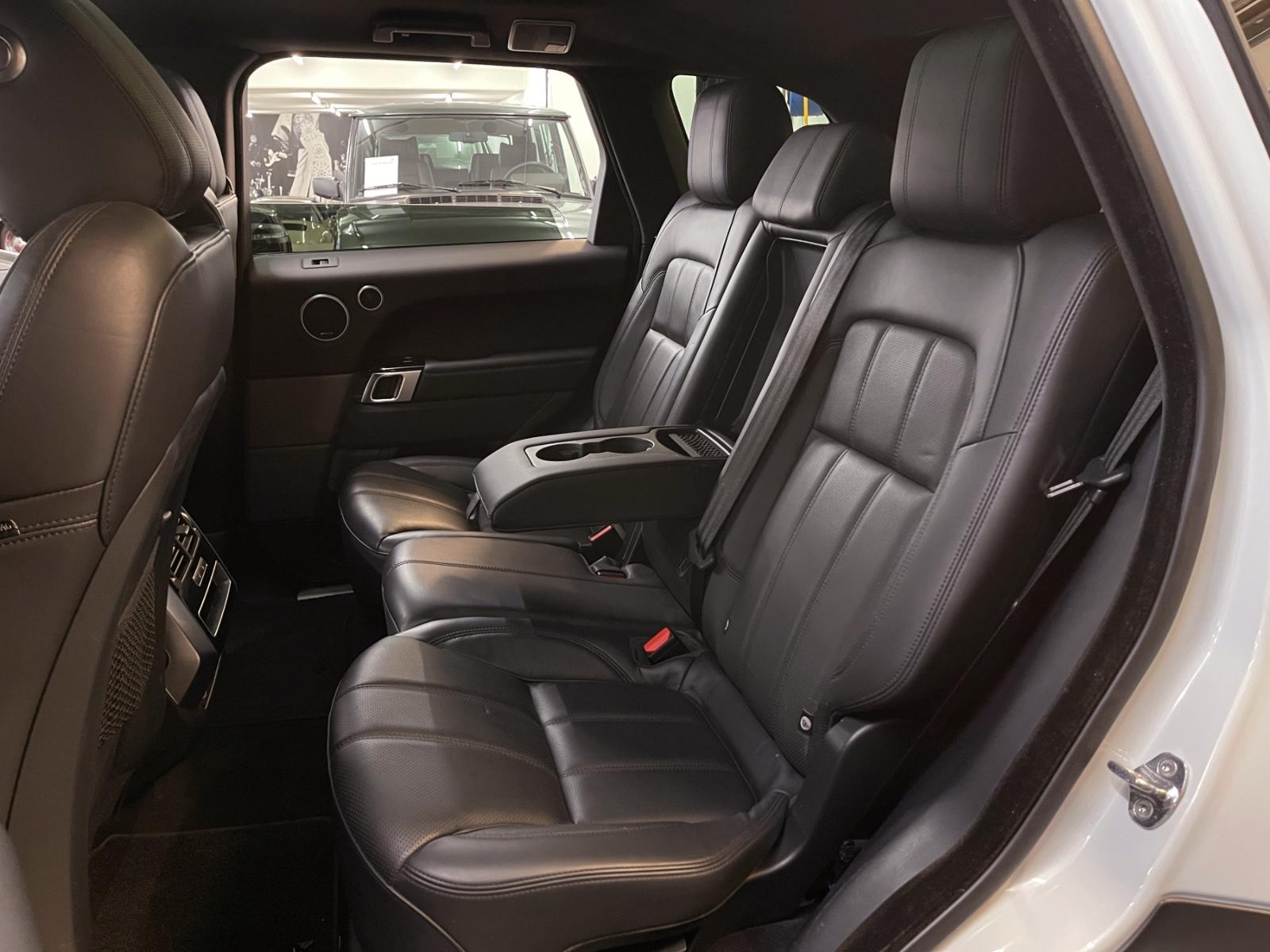 Land Rover Range Rover Sport SCV8 HSE Dynamic