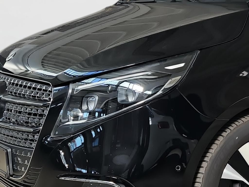 Fahrzeugabbildung Mercedes-Benz V 300 AVG extralang 8 Sitze STHZ ele.ST AMGFront