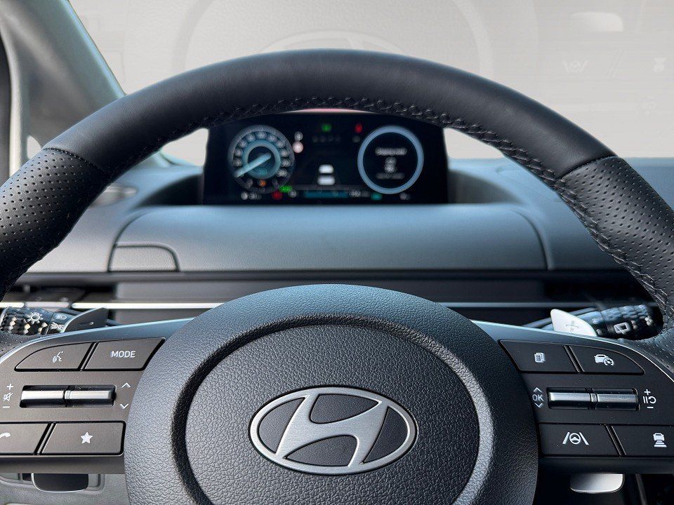 Fahrzeugabbildung Hyundai STARIA Hybrid 7-Sitzer SIGNATURE Pano