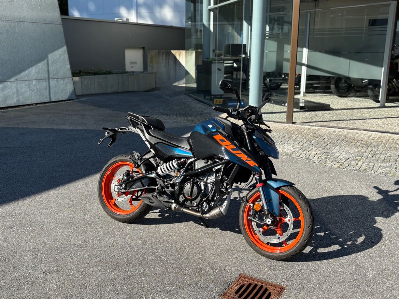 Fahrzeugabbildung KTM 125 Duke Modell 2025